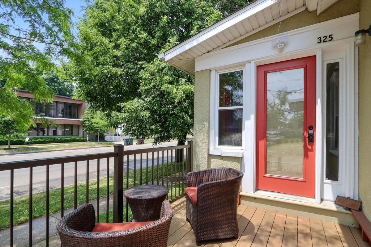 Newly Renovated - Private Home In The Heart Of Downtown Lake Geneva - Dog Friendly - Secluded Back Deck Exterior photo